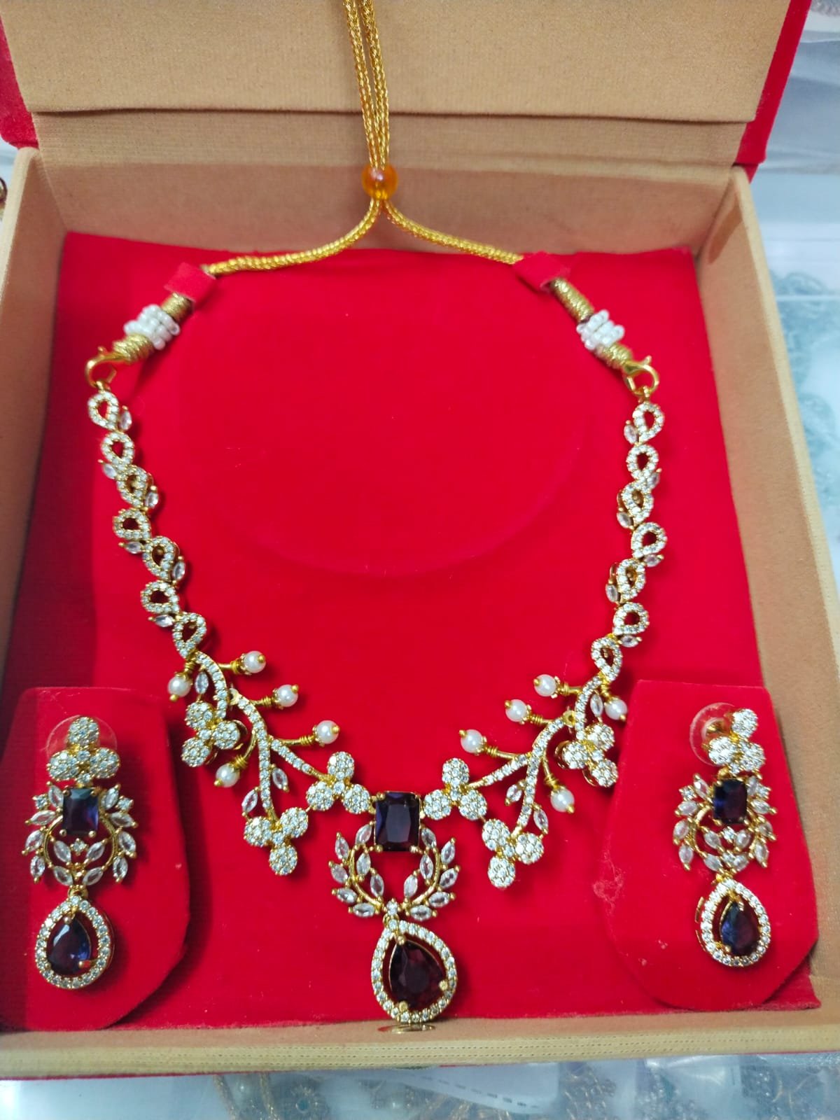 Trendy American Diamond Necklace - Image 3